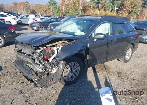 2019 Subaru Outback 2.5I Premium z USA, uszkodzony, nr VIN 4S4BSAFC9K3337127